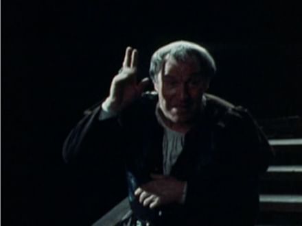 Сцена из телевизионного спектакля Сергея Евлахишвили, Рачия Капланяна и Михаила Ульянова «Ричард III» (1982)