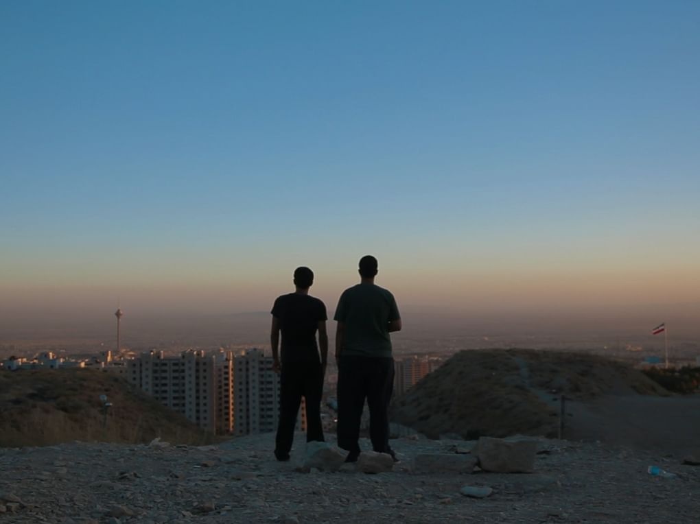 Кадр из документального фильма Сюзанны Майерс «Рейв в Иране» (2016)